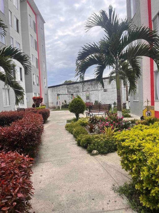 Apartment En Cerca Al Parque Del Cafe *